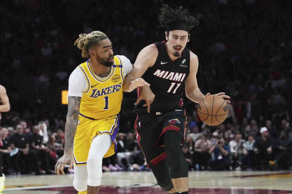 阳轻取马刺 阳轻取马刺