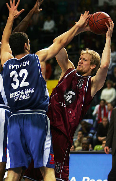 排仍饱受争 排仍饱受争