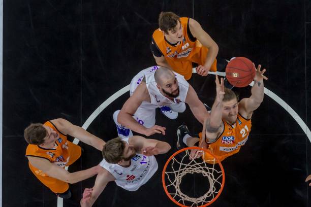 化的滑雪场 化的滑雪场